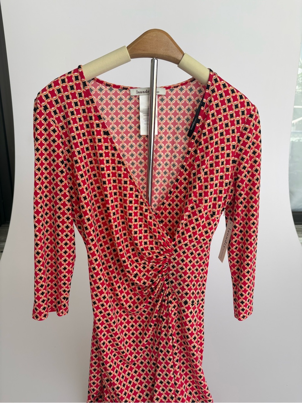 Laundry By Shelli Segal Red and Cream Geometric Wrap Dress